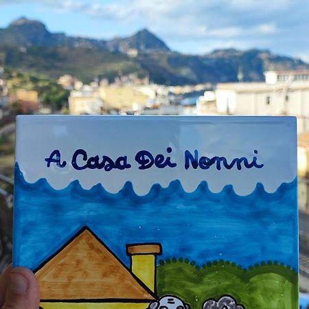 A Casa Dei Nonni Apartment Giardini Naxos Exterior photo